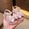 Baby girl's shoe