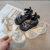 Baby girl's shoe