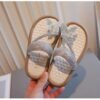 Baby girl's shoe